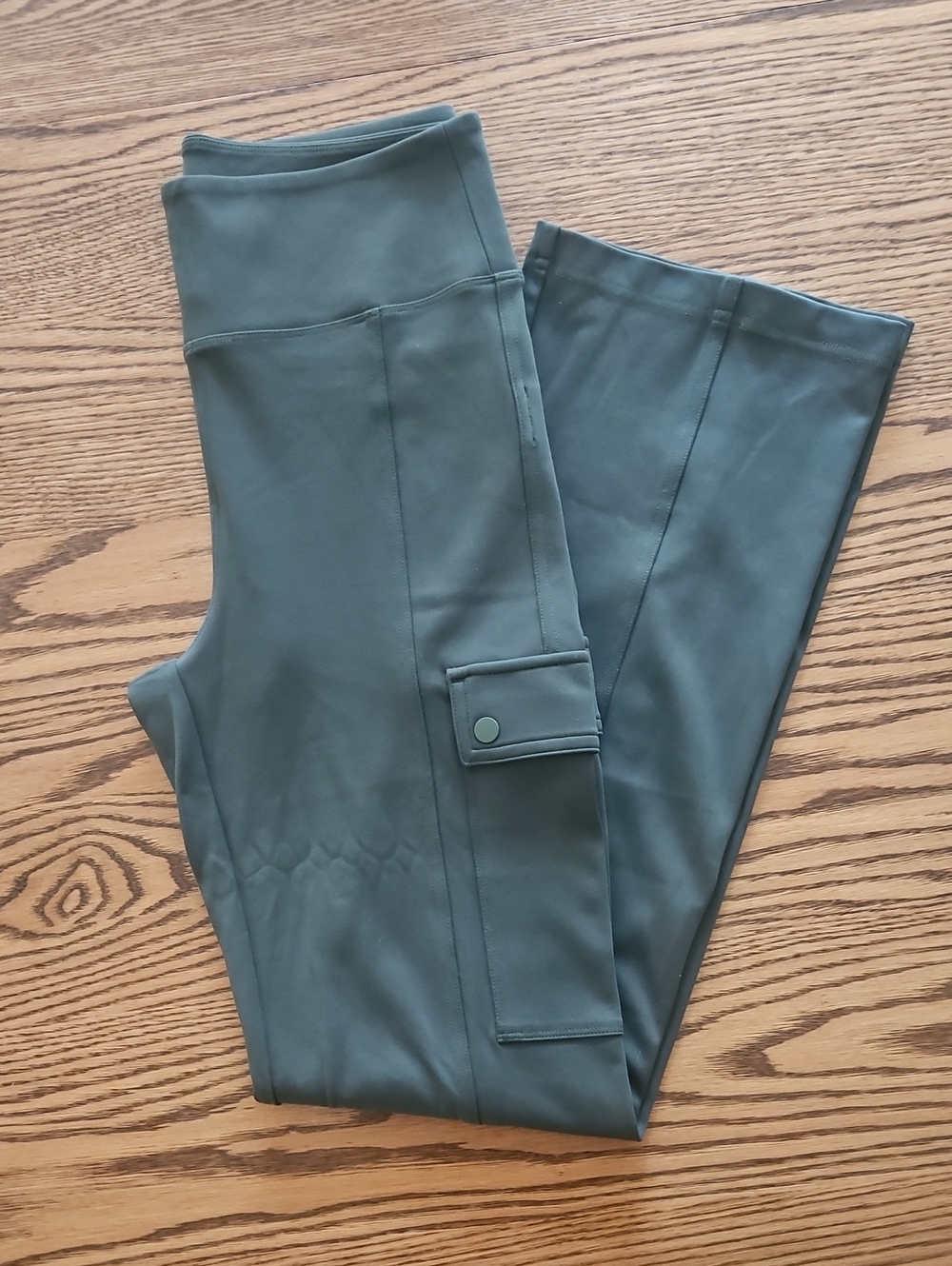 NWOT Athleta Delancey Cargo Pant